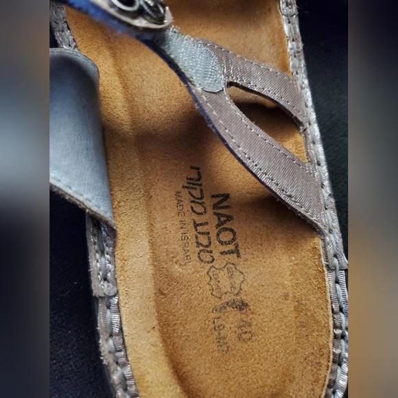 Purple metallic NAOT slip on sandals size 40 only worn around house! - Picture 3 of 5